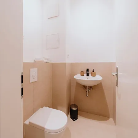 Spacious 2-bedroom In The Heart Of Friedrichshain * Berlin