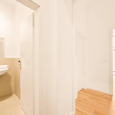 Spacious 2-bedroom In The Heart Of Friedrichshain Berlin